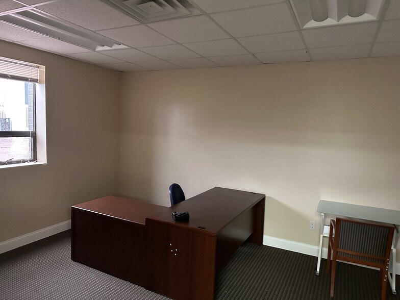 More Photos Of 40 Galesi Dr, Wayne Office For Lease