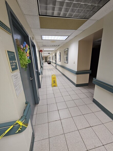 More Photos Of 913 E 108th St, Brooklyn Storefront Retail Office For Sale