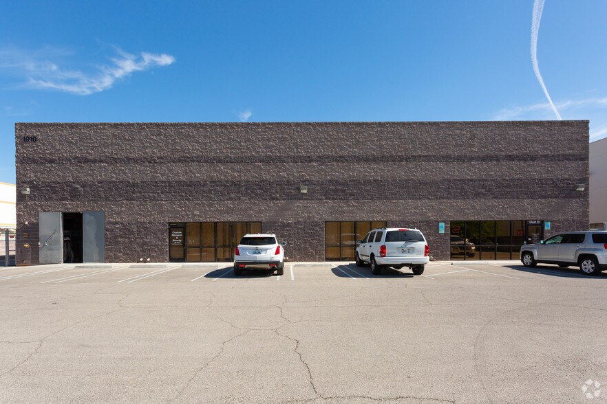 More Photos Of 1910 E Maule Ave, Las Vegas Warehouse For Sale