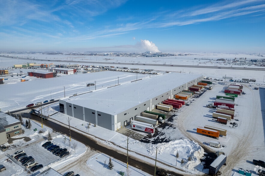 More Photos Of 7350 110 Ave SE, Calgary Warehouse For Lease