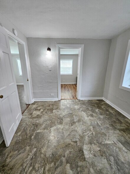 More Photos Of 207 Branch Ln, Knoxville Apartments For Sale