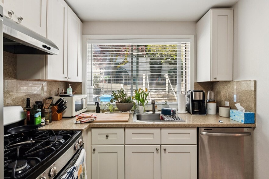 More Photos Of 2539-2541 Lombard St, San Francisco Apartments For Sale