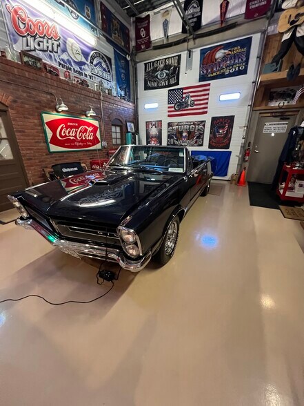 More Photos Of 9181 Commerce Center Cir, Highlands Ranch Self Storage For Sale