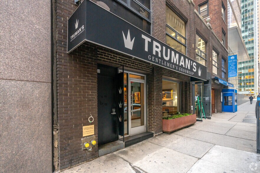 More Photos Of 120 E 56th St, New York Office For Lease