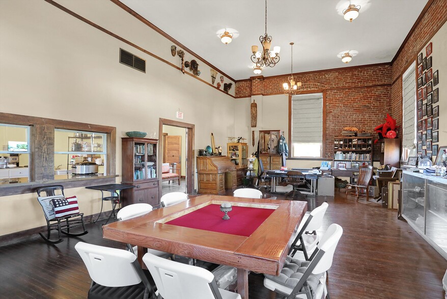 More Photos Of 111 S Walnut St, Edinburgh Theater Concert Hall For Sale