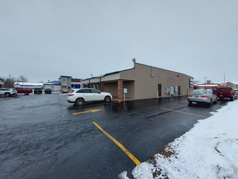 More Photos Of 1724 S Church St, Watertown Storefront Retail Office For Lease