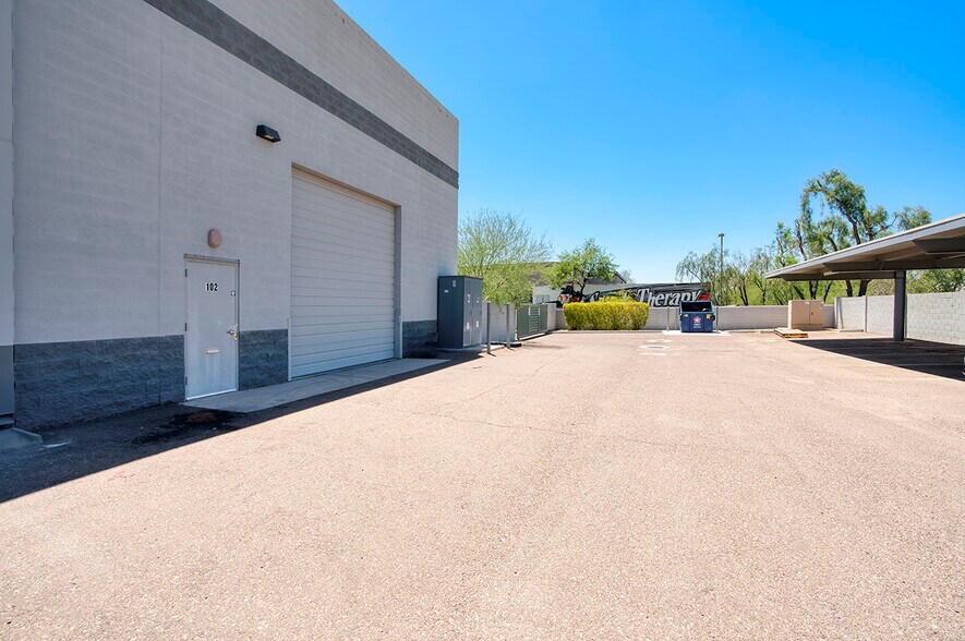 More Photos Of 1550 W Parkside Ln, Phoenix Warehouse For Lease