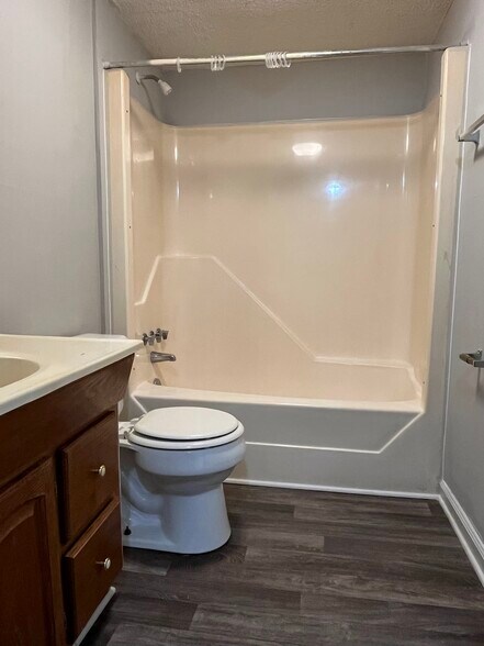 More Photos Of 1931 Mereview Ct, Charlotte Apartments For Sale