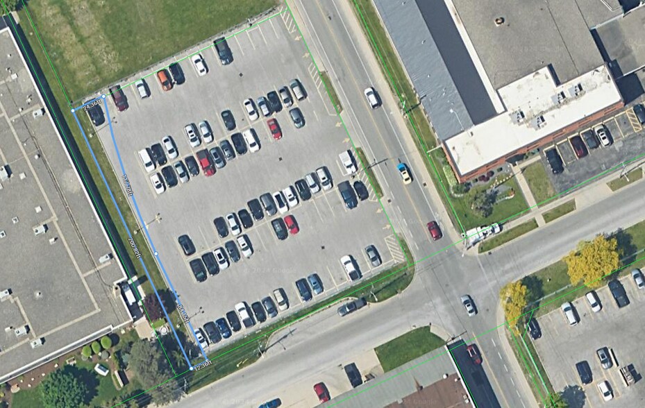 More Photos Of 1387 Mcdougall St, Windsor Parking Lot For Sale