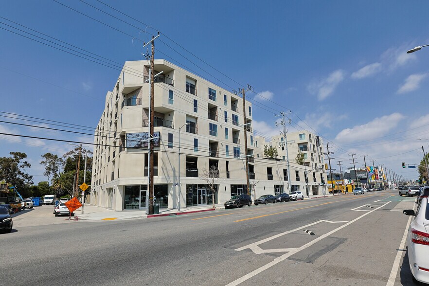 More Photos Of 5181 W Adams Blvd, Los Angeles Apartments For Lease