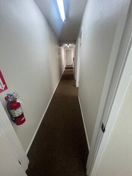 More Photos Of 3840 Bayshore Blvd, Brisbane Service For Lease