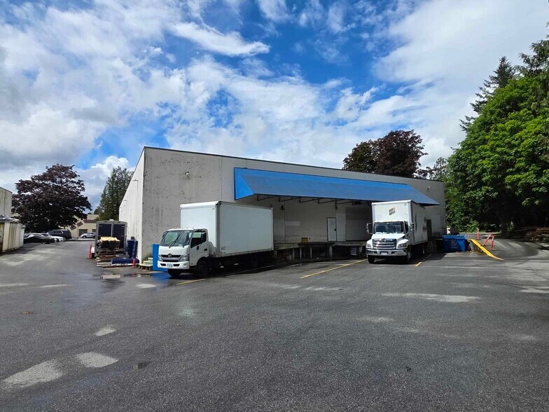 More Photos Of 4036 Mcconnell Dr, Burnaby Warehouse For Lease