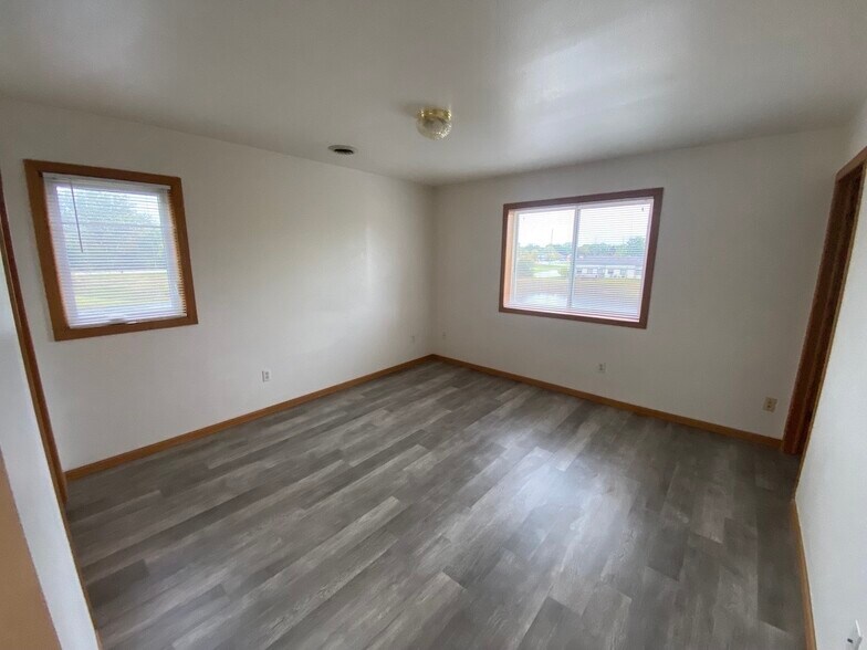 More Photos Of 517 Trail Side Dr, Deforest Apartments For Sale