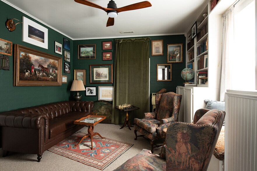 More Photos Of 477 W First St, Blue Ridge Hospitality For Sale