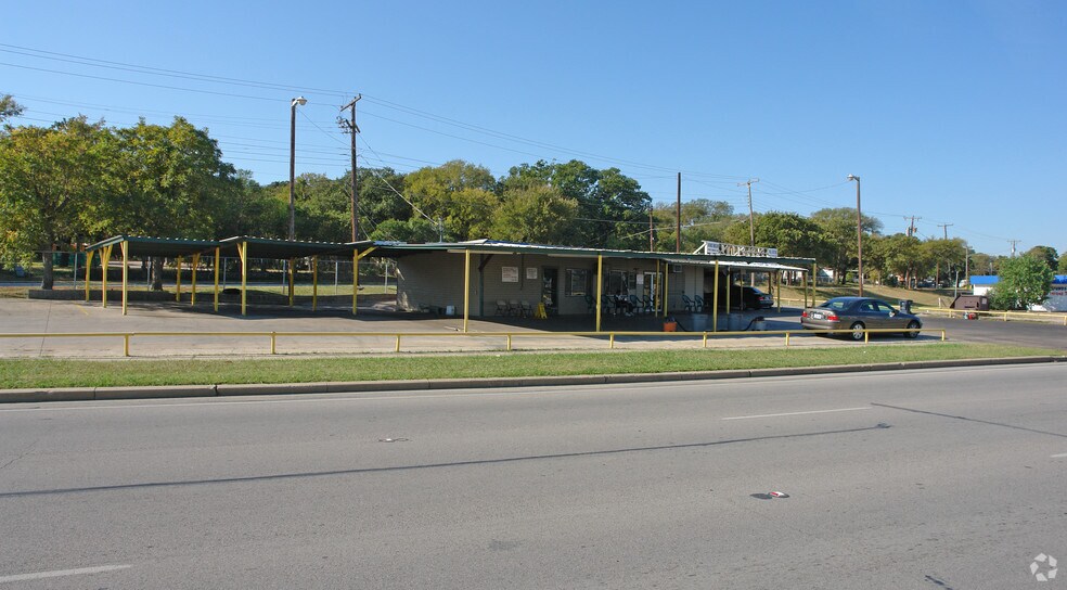 Primary Photo Of 5524 E Lancaster Ave, Fort Worth Carwash For Sale