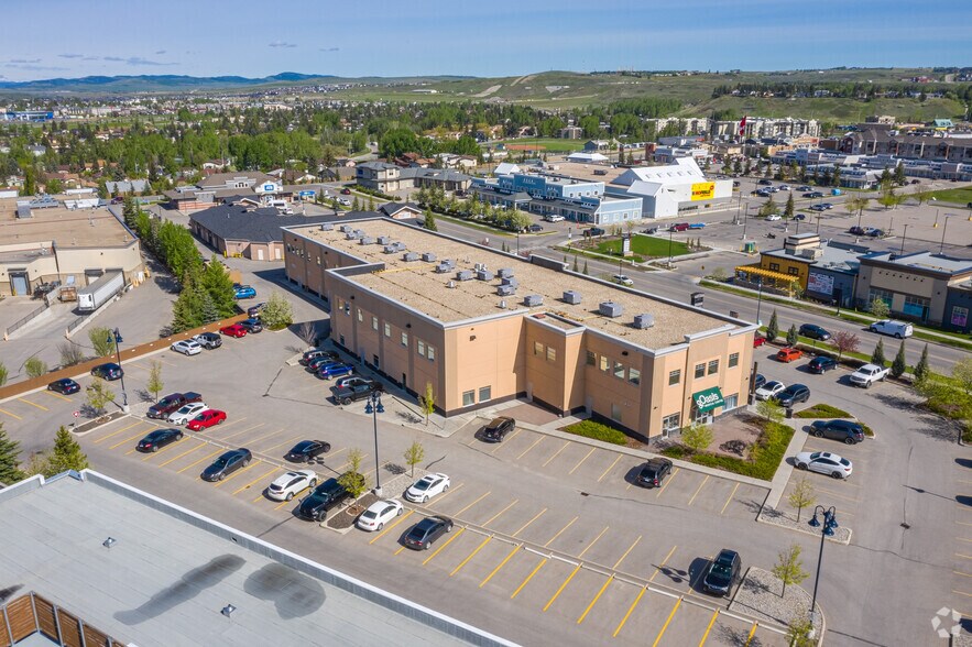 More Photos Of 100 Grand Blvd, Cochrane Medical For Lease
