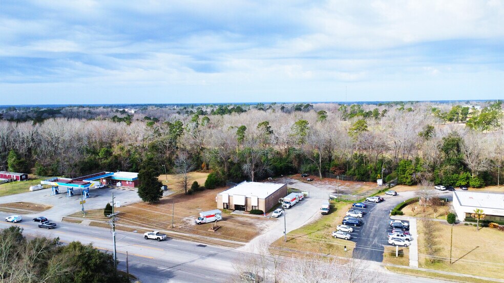 More Photos Of 2765 Magnolia St, Orangeburg Light Distribution For Sale