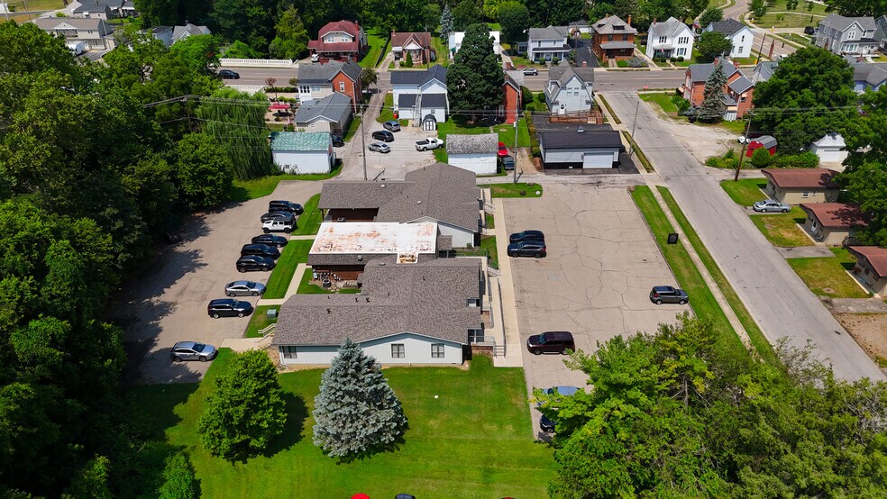 More Photos Of 131-139 Lewis Ave, Circleville Medical For Sale