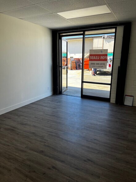 More Photos Of 1420 W Rosecrans Ave, Gardena Service For Lease