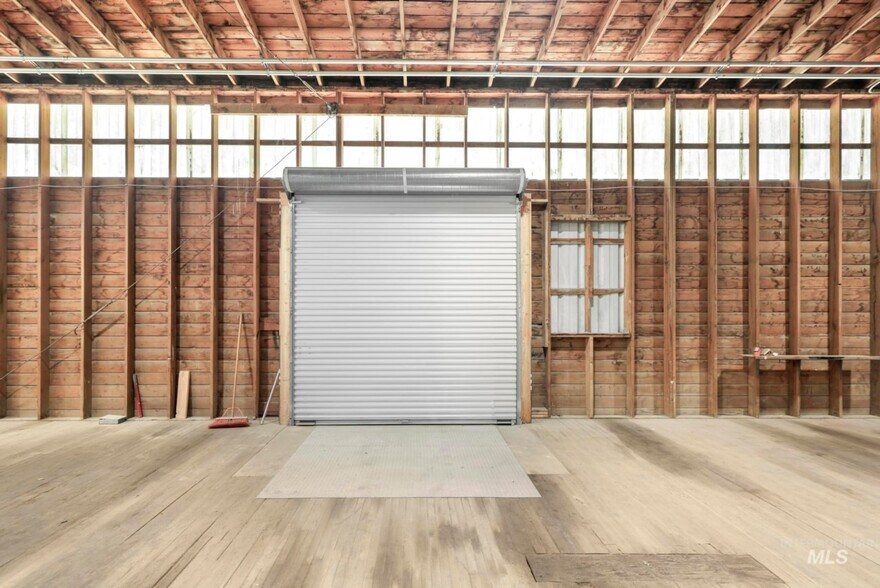 More Photos Of 276 Highway 30, Hansen Industrial For Lease
