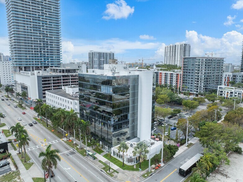 Primary Photo Of 3050 Biscayne Blvd, Miami Office For Lease