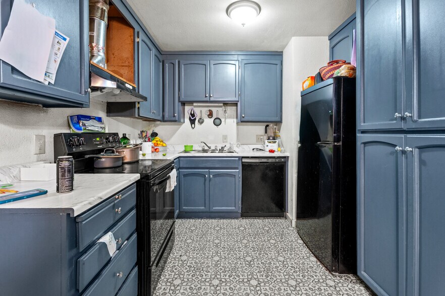 More Photos Of 2020 S Dora St, Ukiah Apartments For Sale