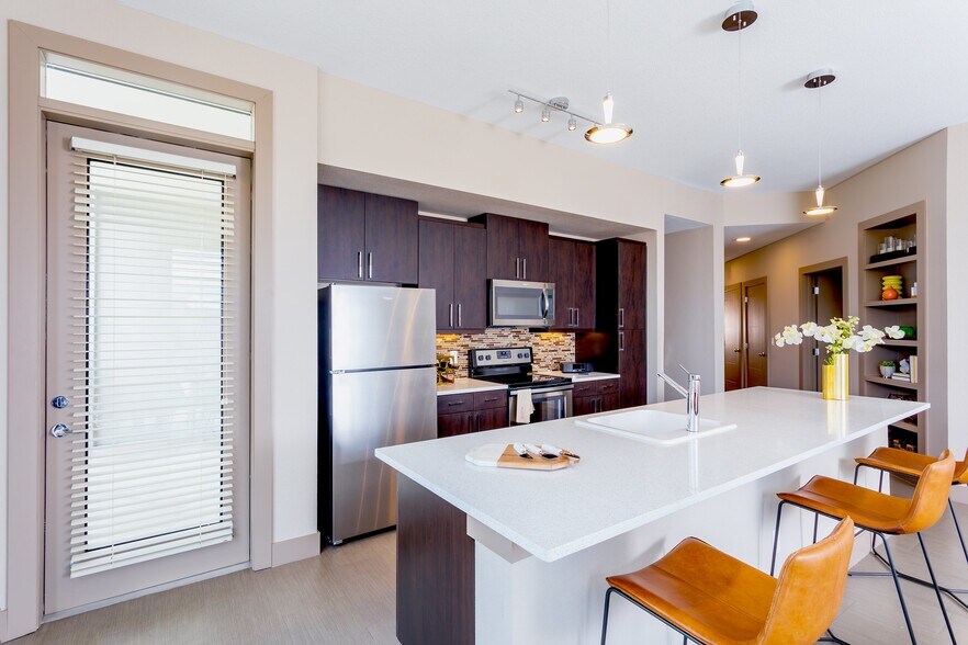 More Photos Of 13650 E Colfax Ave, Aurora Apartments For Lease