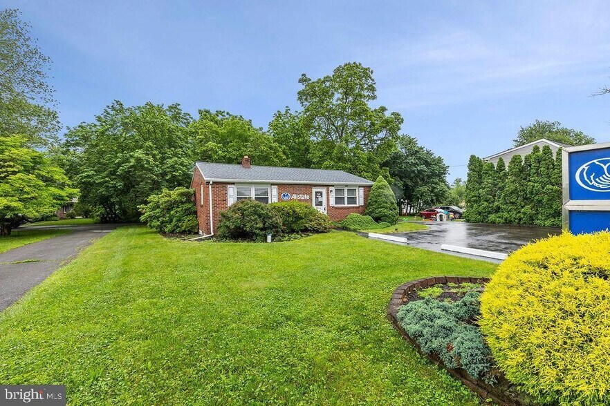 More Photos Of 1569 Swamp Pike, Gilbertsville Office Residential For Sale