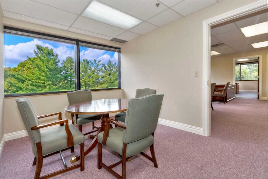 More Photos Of 75 Lane Rd, Fairfield Office For Lease