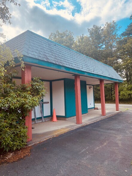 More Photos Of 641 Route 739, Lords Valley Freestanding For Sale