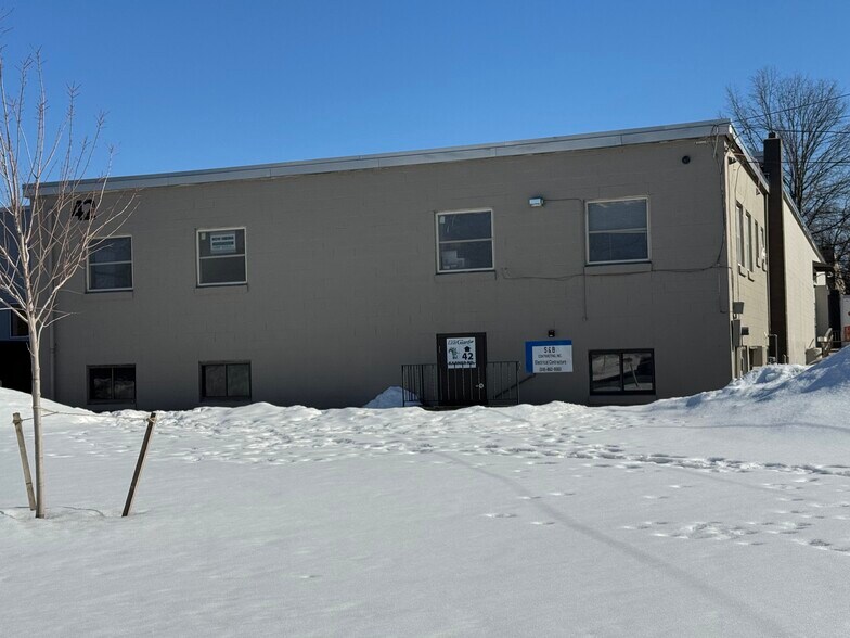 More Photos Of 42 Karner Rd, Albany Flex For Lease