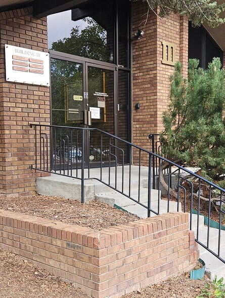 More Photos Of 5400 Ward Rd, Arvada Medical For Lease