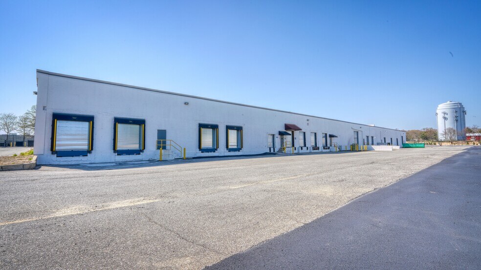 More Photos Of 195 13th Ave, Ronkonkoma Industrial For Sale