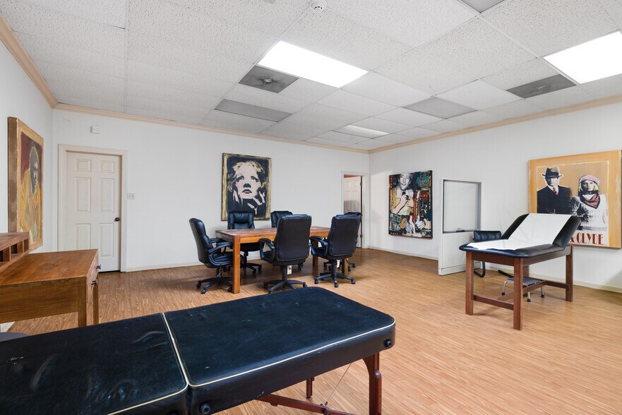 More Photos Of 107-109 W Pleasant Ave, Covington Loft Creative Space For Sale