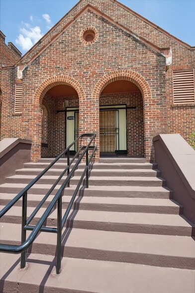 More Photos Of 3428 Littlejohn Ave, Fort Worth Religious Facility For Sale