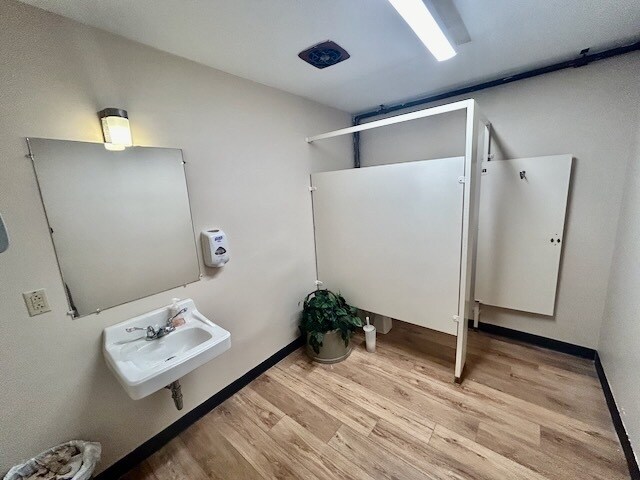 More Photos Of 2455 Stanley Ave, Dayton Auto Dealership For Sale