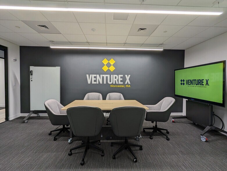 More Photos Of 100 Front St, Worcester Coworking Space