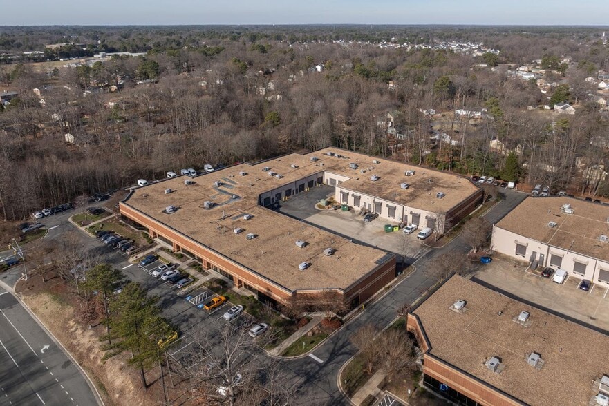 More Photos Of 1450-1470 E Parham Rd, Richmond Unknown For Lease