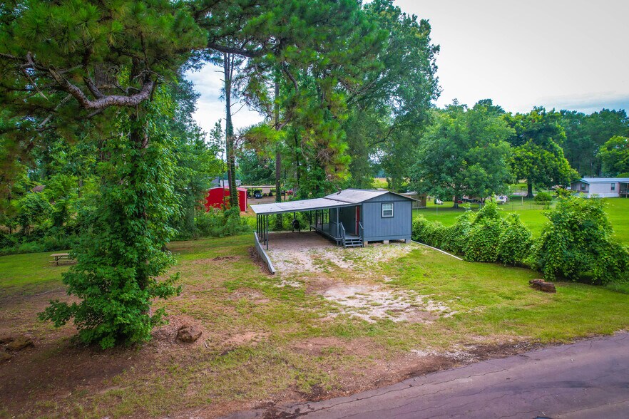 More Photos Of 151 Karen st, Zavalla Specialty For Sale