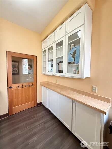 More Photos Of 214 Pine Street St, Okanogan Office For Sale