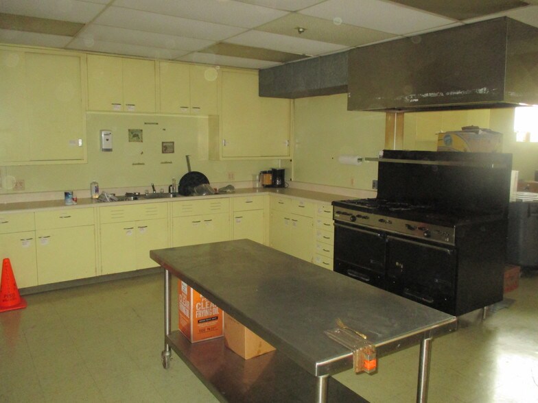 More Photos Of 711 Euclid Ave, Toledo Religious Facility For Sale
