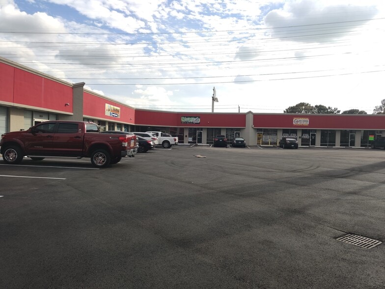 More Photos Of 6201-6223 S US 59 Hwy, Houston Unknown For Lease