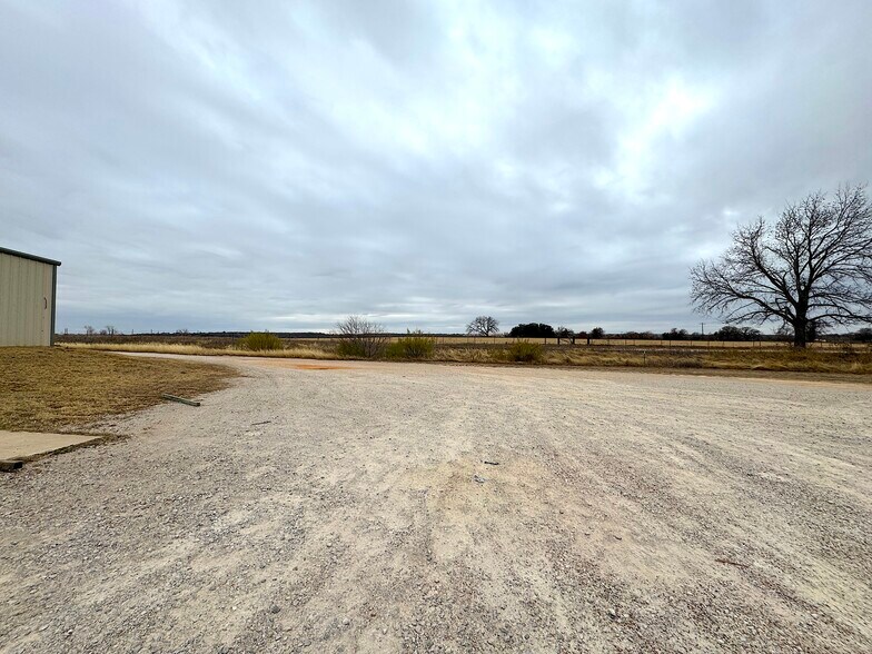 More Photos Of 398 Meeks Bnd, Millsap Industrial For Sale