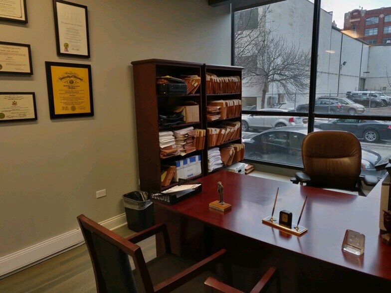 More Photos Of 19-27 N Green St, Chicago Loft Creative Space For Sale