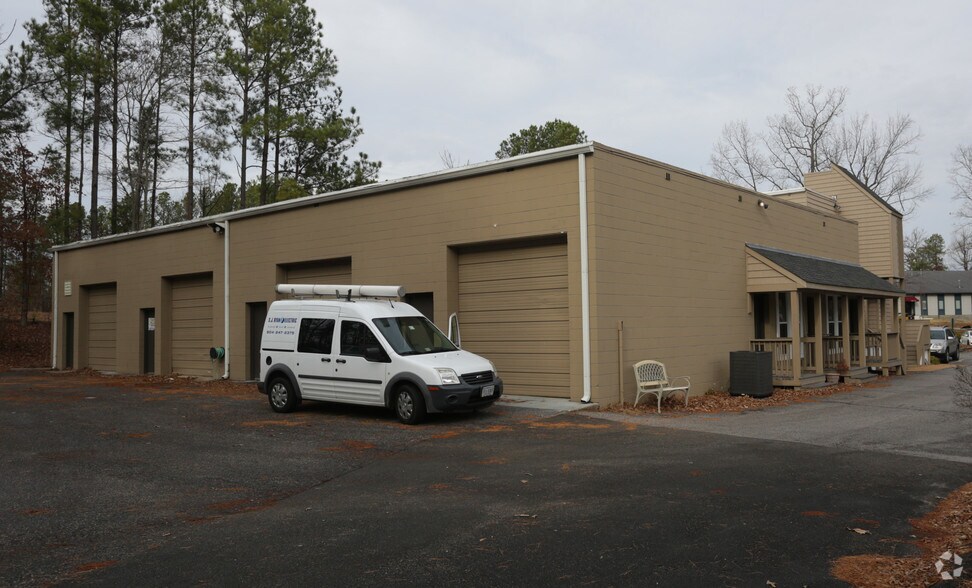 More Photos Of 13541 E Boundary Rd, Midlothian Office For Sale