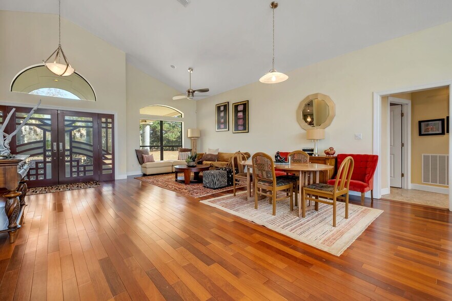 More Photos Of , Quincy Unknown For Sale