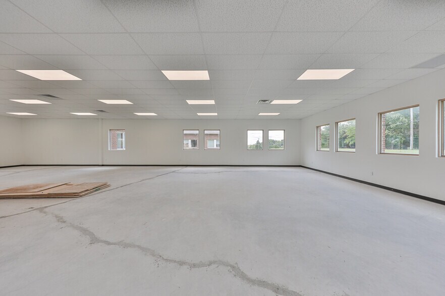 More Photos Of 4350 Independence Dr, Schnecksville Medical For Lease