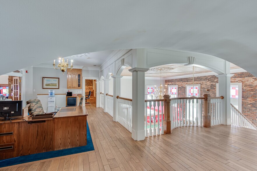 More Photos Of 55 Scott St, Buford Office For Lease