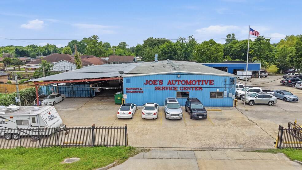 More Photos Of 658 Aldine Mail Route Rd, Houston Auto Repair For Sale