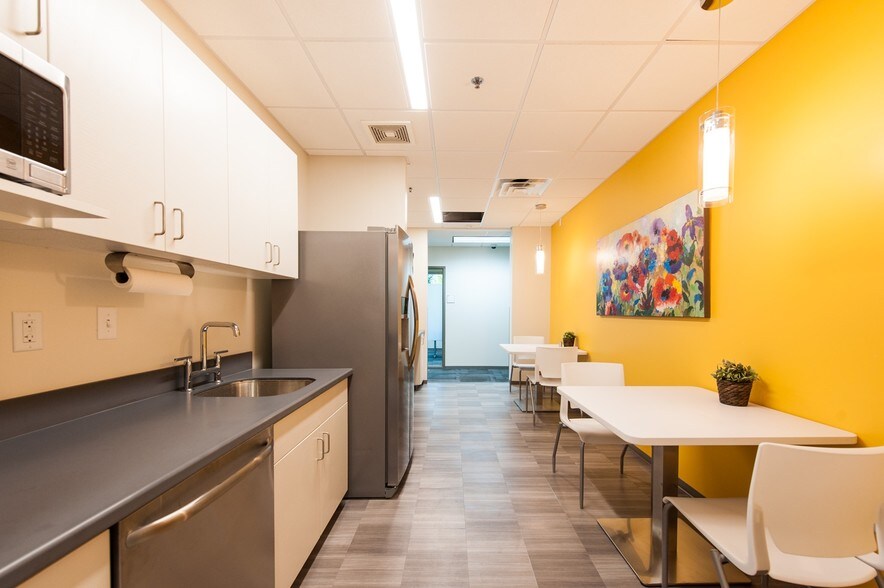More Photos Of 480-518 W 800 N, Orem Medical For Lease